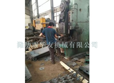點擊查看詳細信息<br>標題：華友機械車間一角 閱讀次數：8425